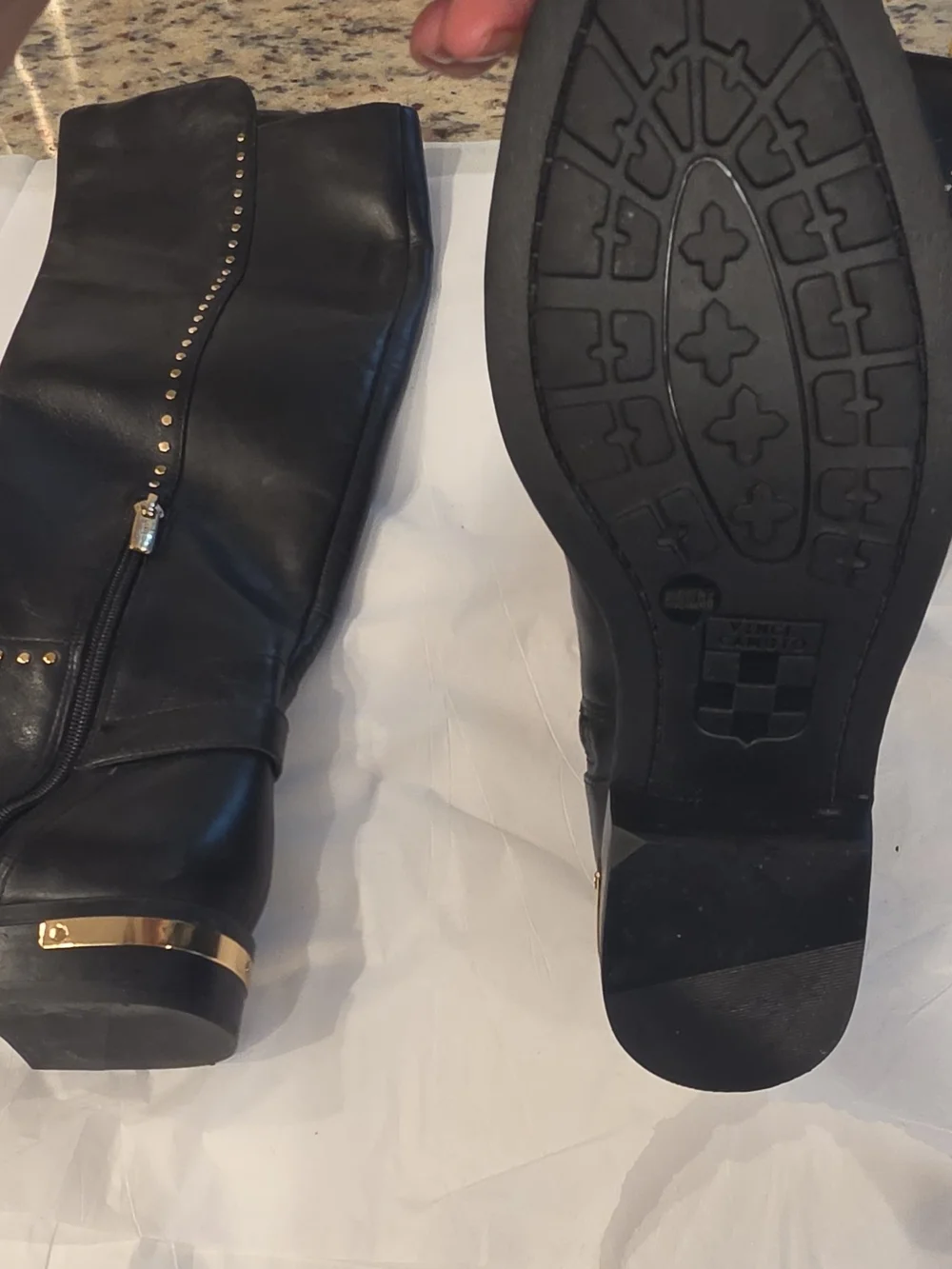 Vince Camuto classic black